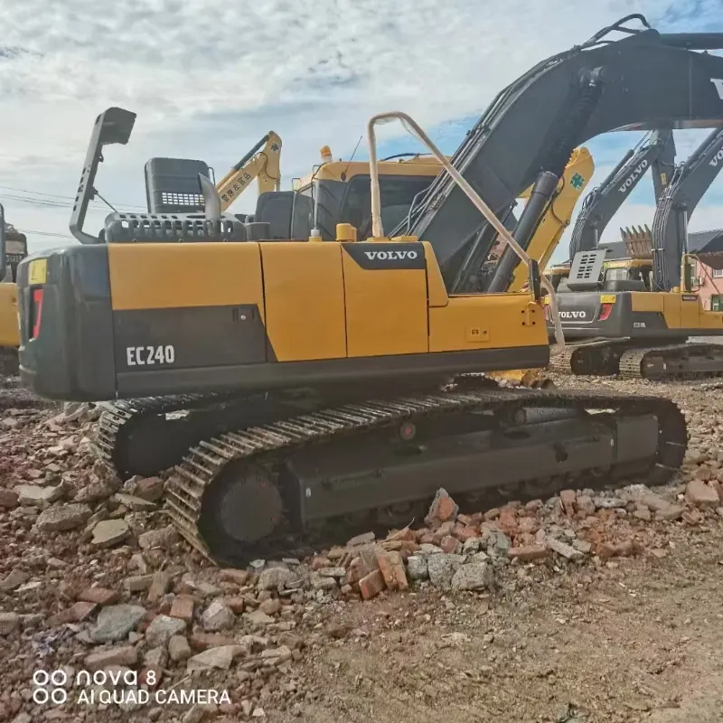 High-Quality Pre-Owned Volvo EC240 Excavator at 95% Condition for Sale