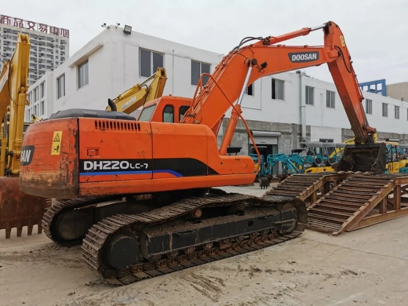 Buy Used Doosan DH 220 Excavators – Affordable and Reliable Second-Hand Machines