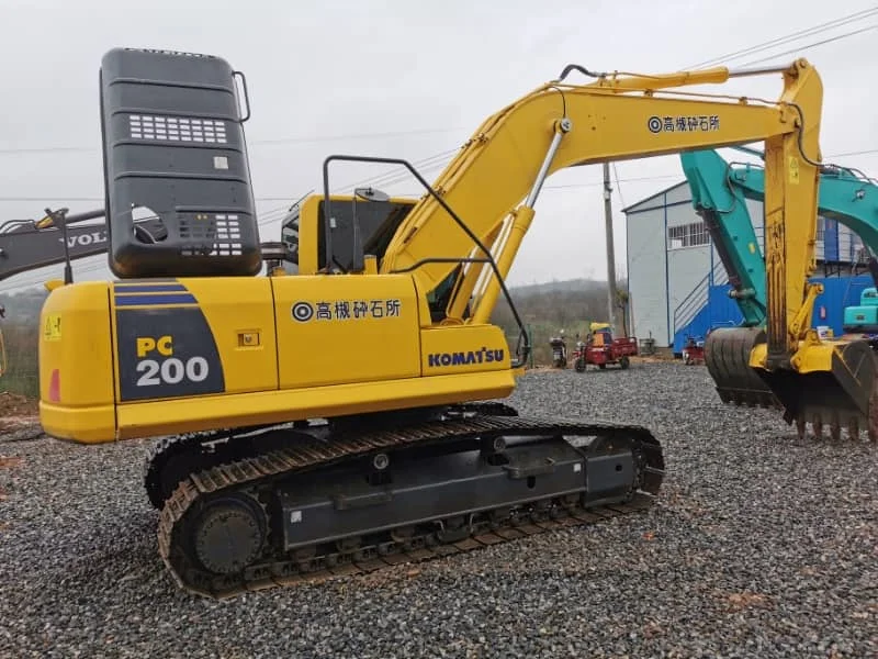 Used komatsu PC200 medium small hydraulic crawler excavator