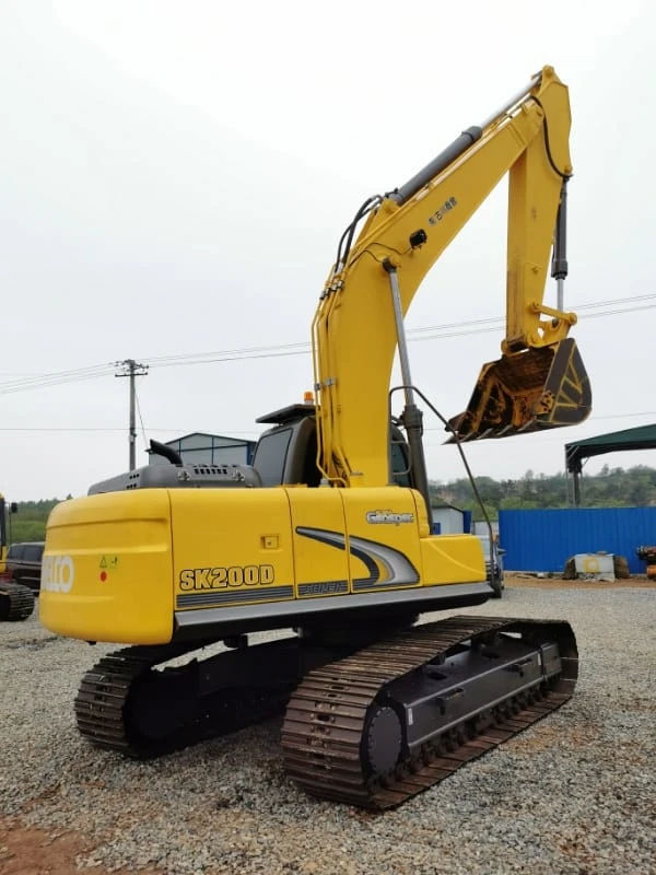 High-Quality 20 Ton Kobelco Sk200 Hydraulic Crawler Excavator, Japan-Made