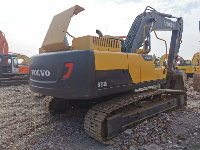 Kaufen Sie gebrauchte Volvo EC250 Raupenbagger zum Verkauf