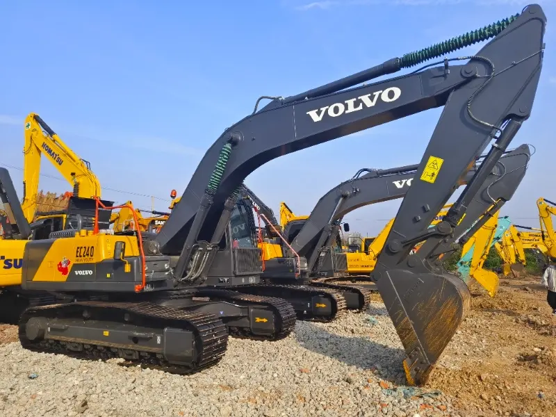 Second-Hand Volvo EC240 Crawler Excavator for Sale
