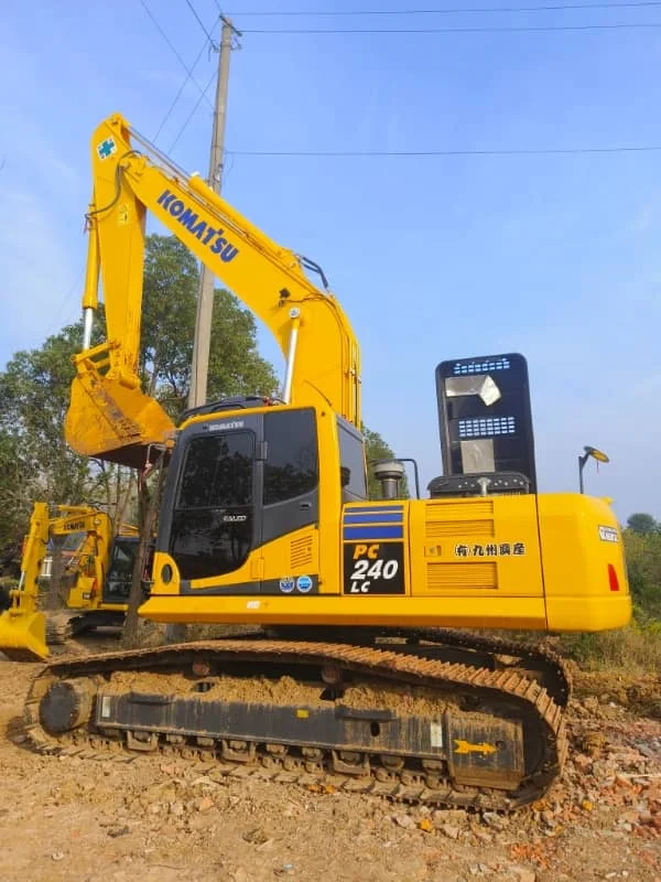 Used Komatsu PC240 Hydraulic Crawler Excavator from Japan – High Quality, Second Hand