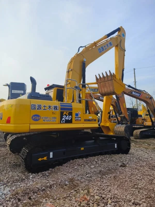 Pelle sur chenilles Komatsu PC240 d'occasion à vendre – Matériel de construction d'origine