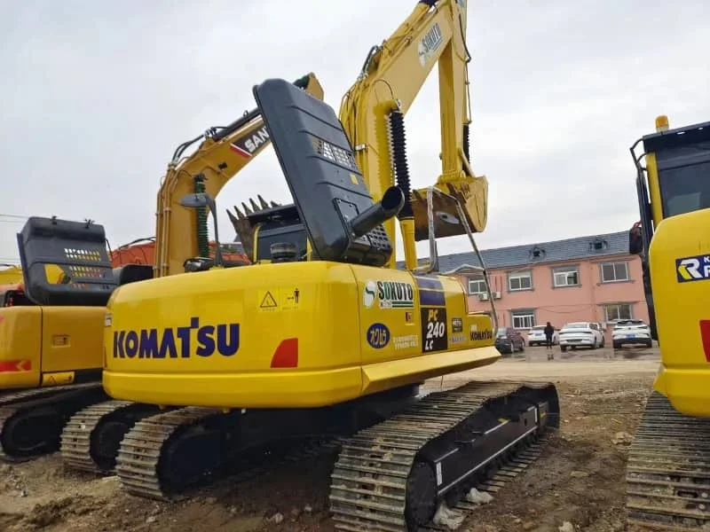 Pre-Owned Komatsu PC240 Hydraulic Crawler Excavator for Sale – Japan Import