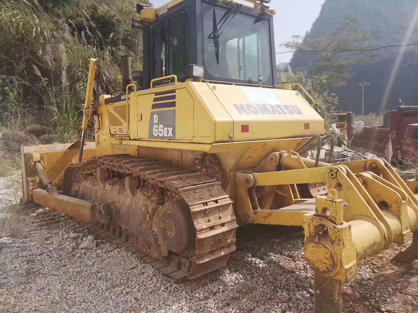 2019 Komatsu D65EX Crawler Dozer for Sale – Excellent Condition